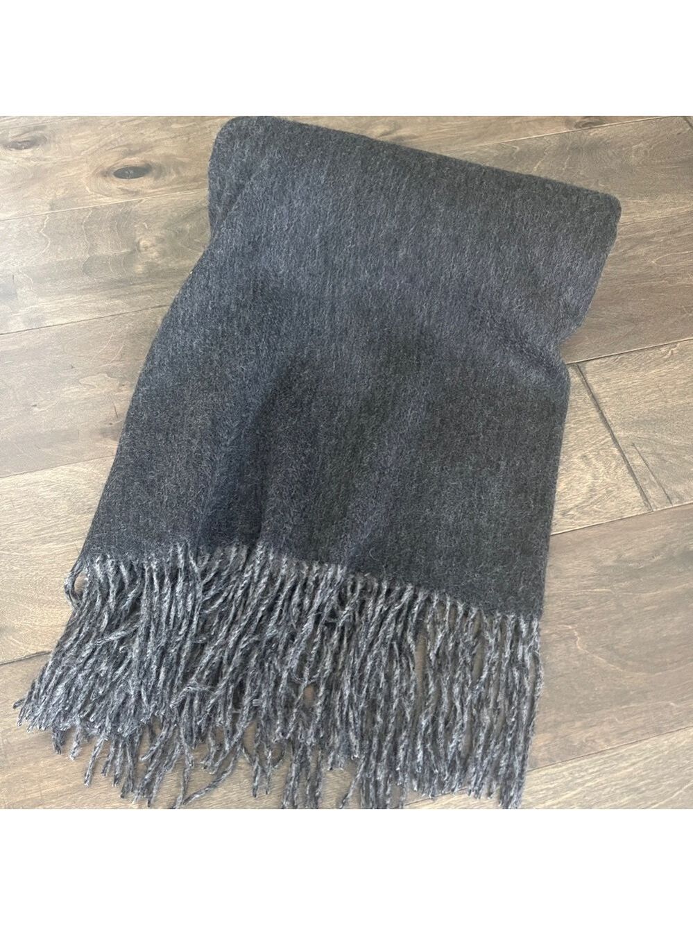 NWOT a & R Cashmere Throw Gray Reversible - Picture 4 of 8